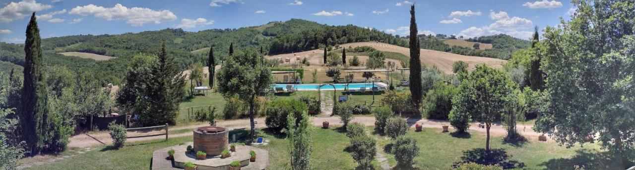Casale Refoli Guest House Casole d'Elsa Bagian luar foto
