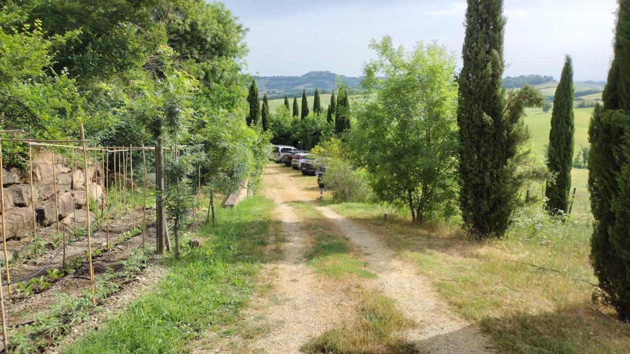 Casale Refoli Guest House Casole d'Elsa Bagian luar foto