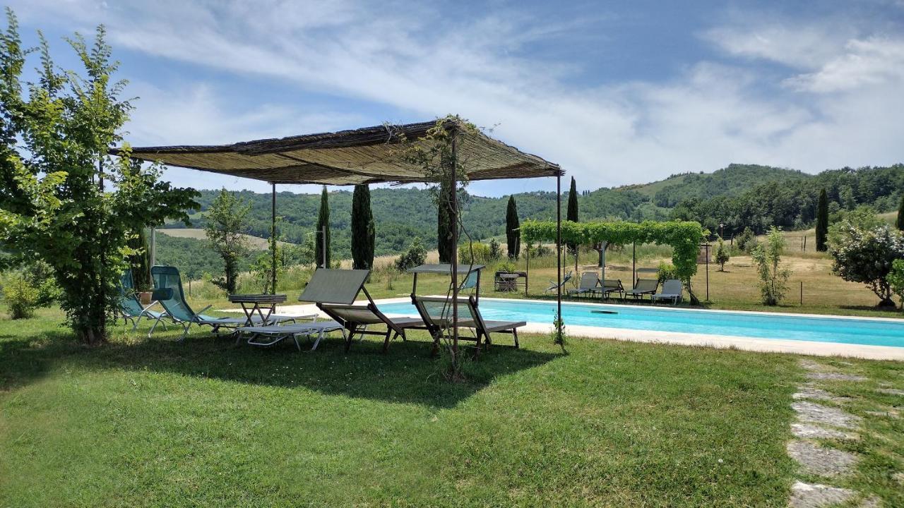 Casale Refoli Guest House Casole d'Elsa Bagian luar foto