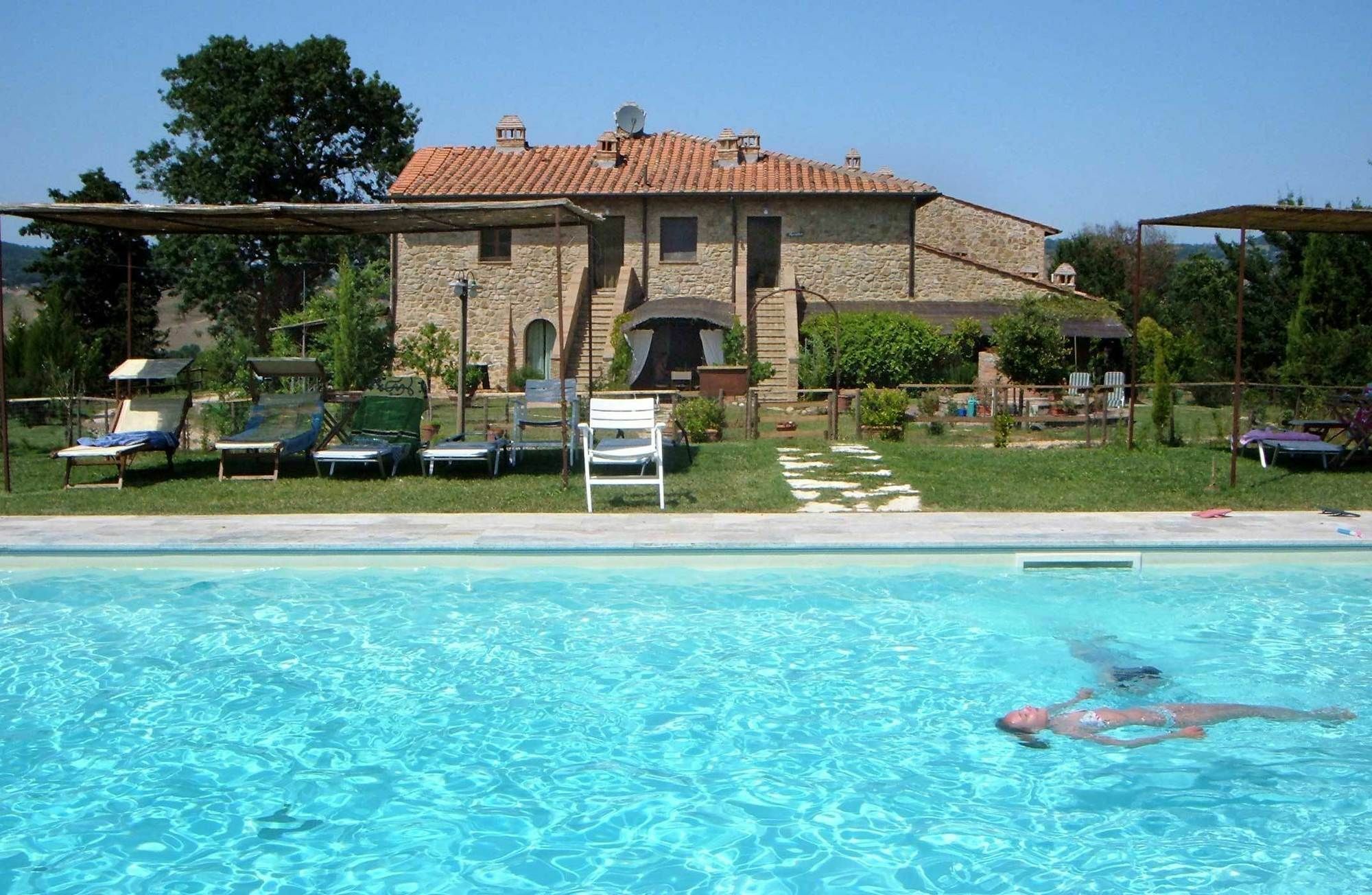 Casale Refoli Guest House Casole d'Elsa Bagian luar foto