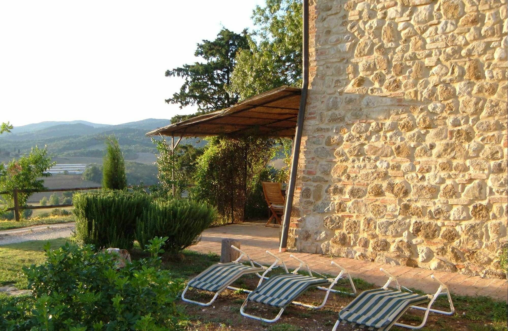 Casale Refoli Guest House Casole d'Elsa Bagian luar foto